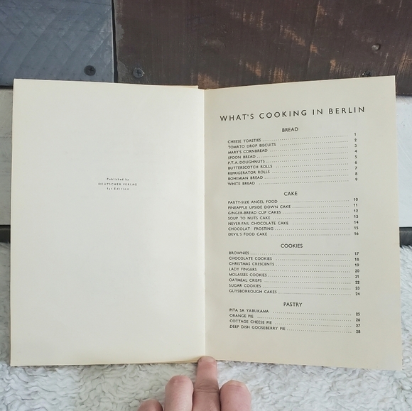 𝅺VINTAGE VTG Operation Vittles 1949 Hardcover Recipe Cookbook - Picture 9 of 16